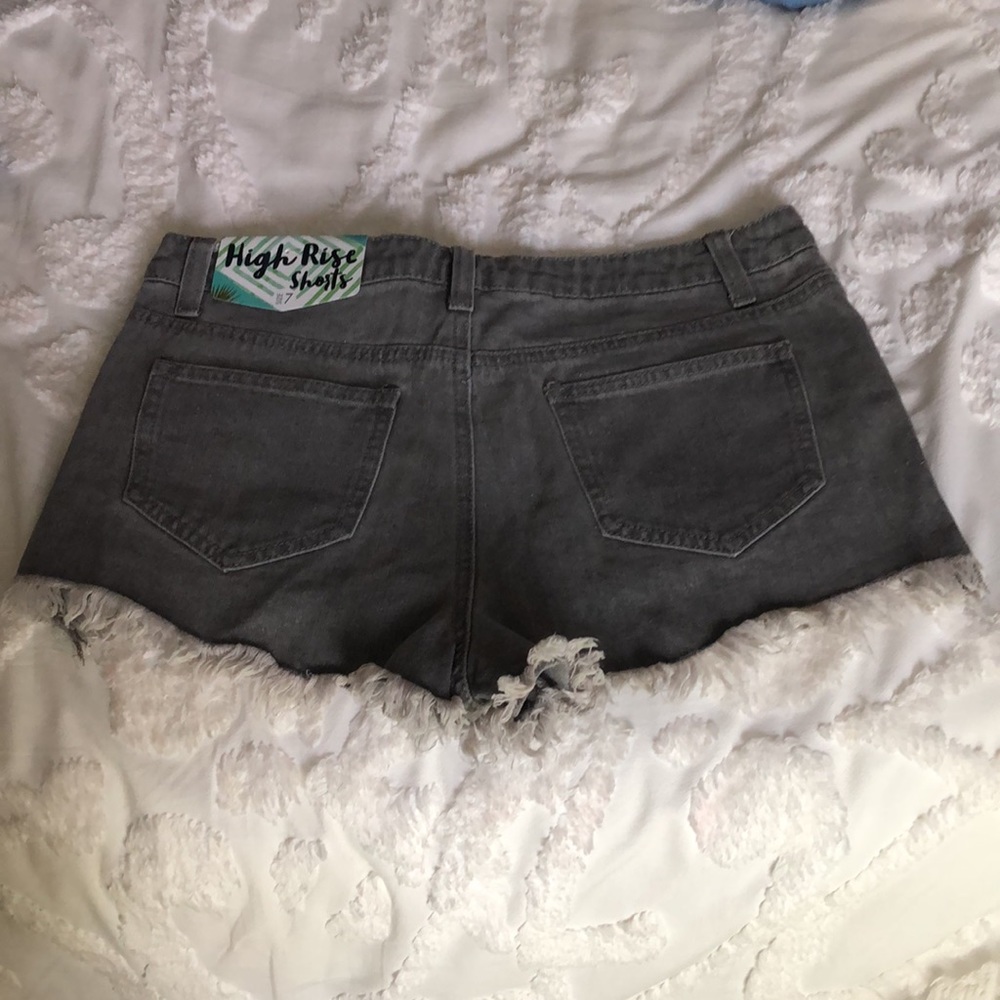 NWT High Rise Studded Grey Ripped Short - Picture 2 of 9